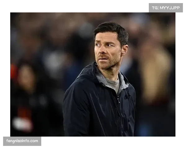 独家专访哈维·阿隆索：勒沃库森如何应对德甲、欧联杯与德国杯的三线压力